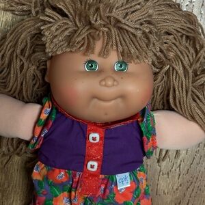 Mattel Cabbage Patch Doll with Green Eyes and Brown Yarn Hair